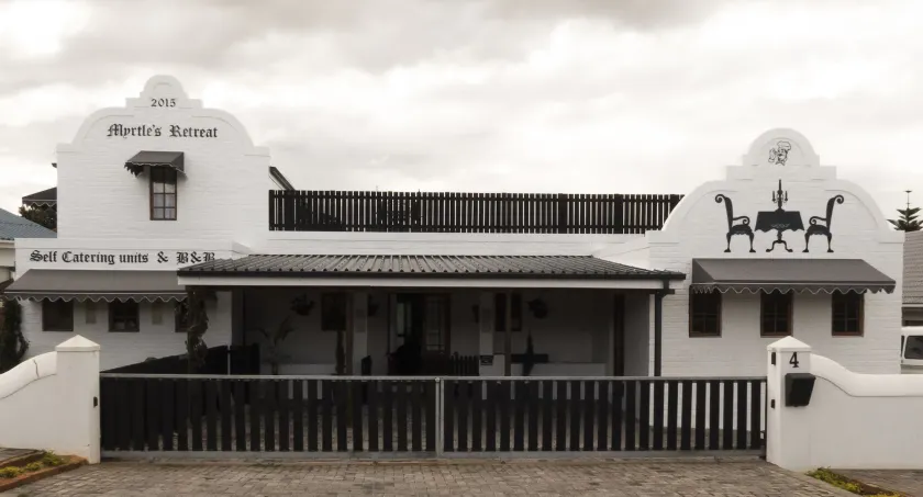 Myrtles Retreat - Image 1