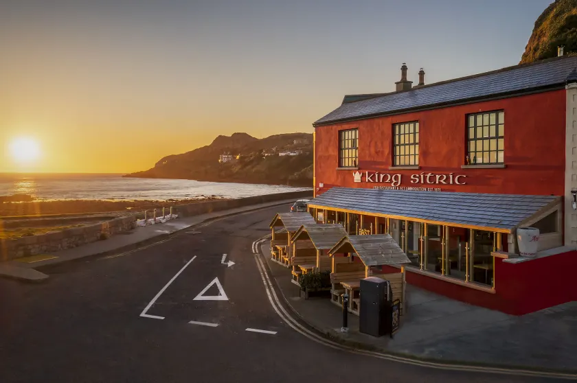King Sitric Seafood Bar & Accommodation - Image 1