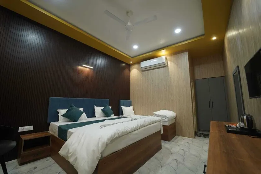 Brij Hari Villa - Image 1
