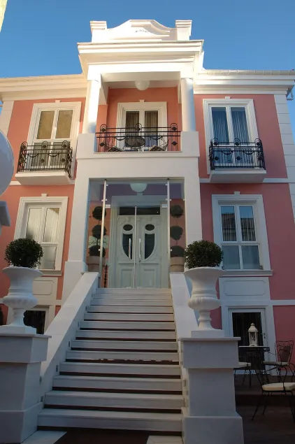 Andromeda Boutique Hotel - Image 1