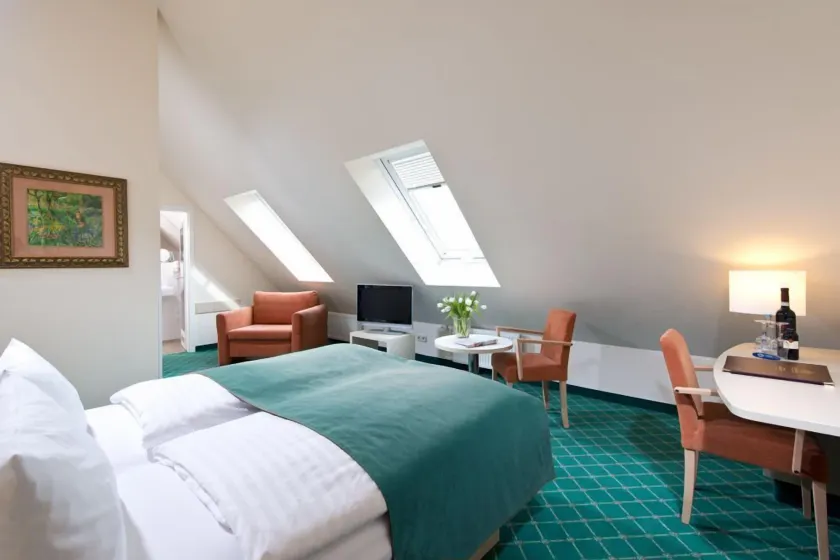 Hotel & Apartments Zarenhof Berlin Prenzlauer Berg - Image 1