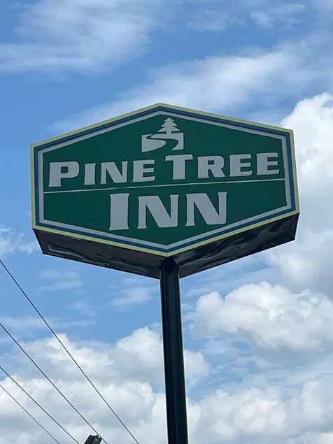 Pinetree Inn - Image 1