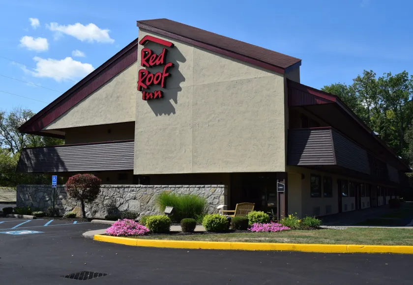 Red Roof Inn Utica - Image 1