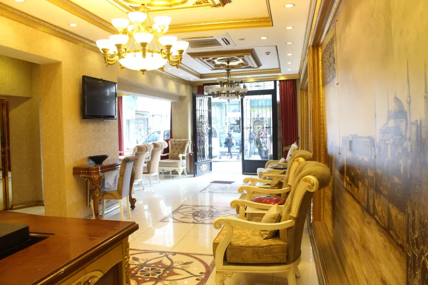 Marmara Deluxe Hotel - Image 1