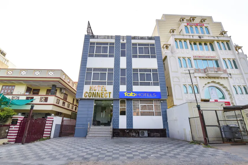 FabHotel Connect - Vidhan Sabha - Image 1