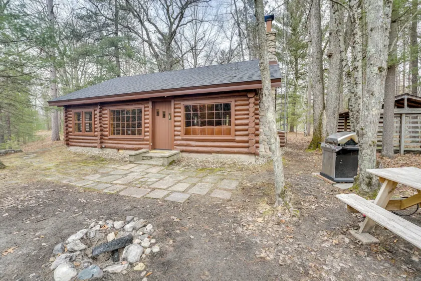 Michigan Log Cabin w/ Pere Marquette River Views - Innvendig