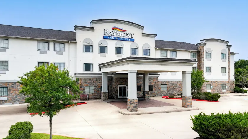 Baymont by Wyndham College Station - Image 1