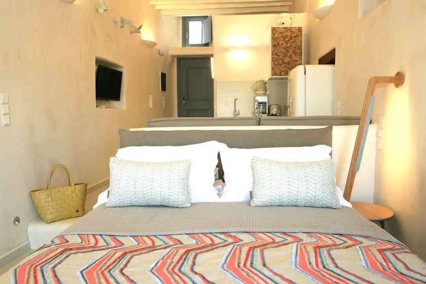 Esperia Luxury Suites - Image 1