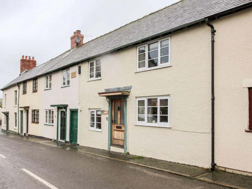 Castle Cottage - Image 1