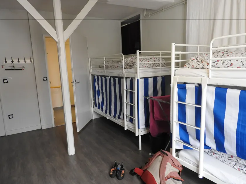 Fontaineblhostel hostel & camping near Fontainebleau - Image 1