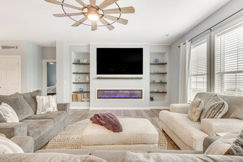 Private Beach & Deck: Bayfront Home in Hayes! - Image 1