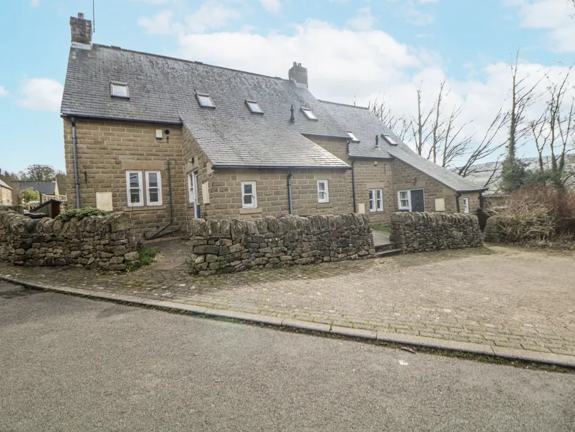 Win Hill View - Image 1
