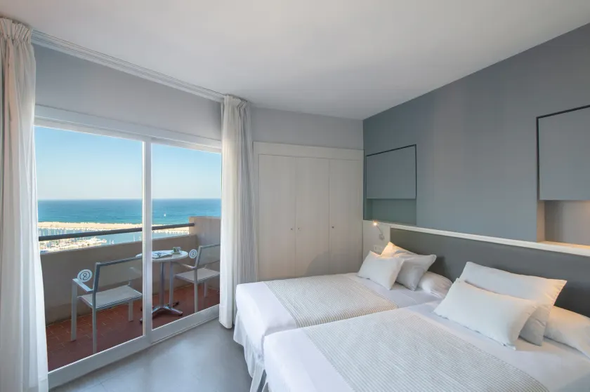Hotel El Puerto by Pierre Vacances - Image 1