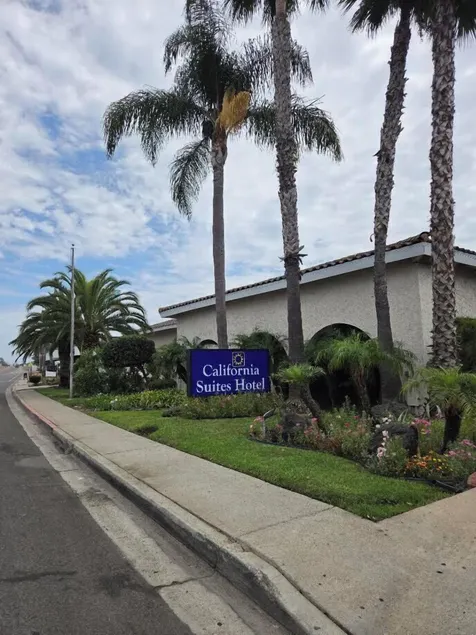 California Suites Hotel - Image 1
