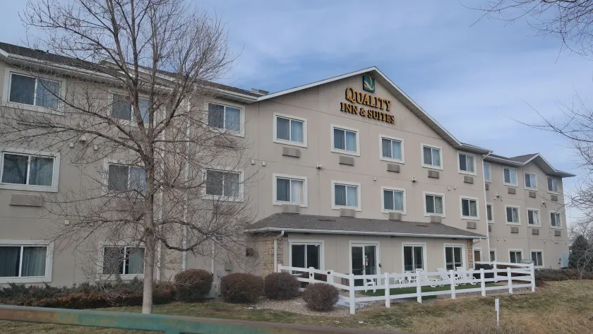 Quality Inn & Suites Loveland - Image 1