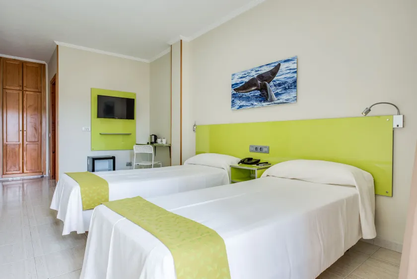 Hotel Andrea´s - Image 1