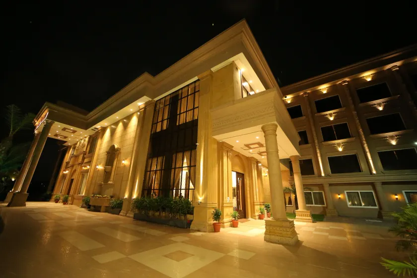 Hotel Prince Viraj - Image 1