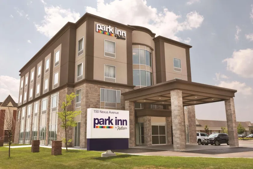 Park Inn by Radisson Brampton, ON - Image 1