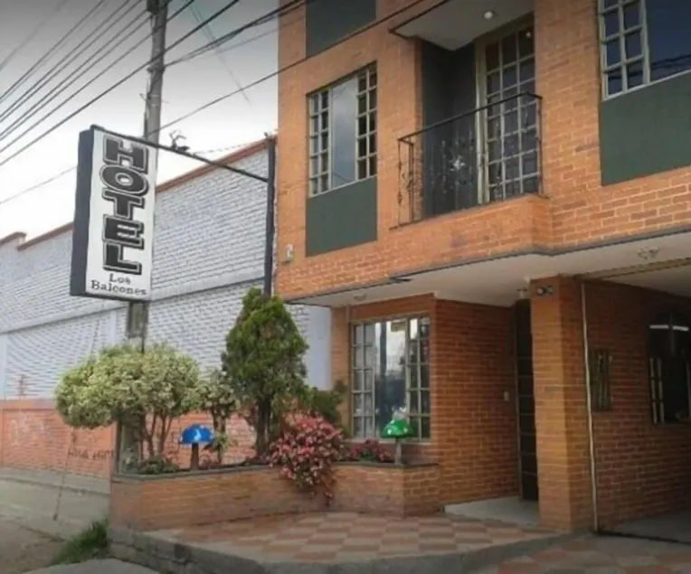 HOTEL LOS BALCONES - Image 1