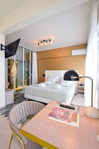 John's Hotel - Image 1