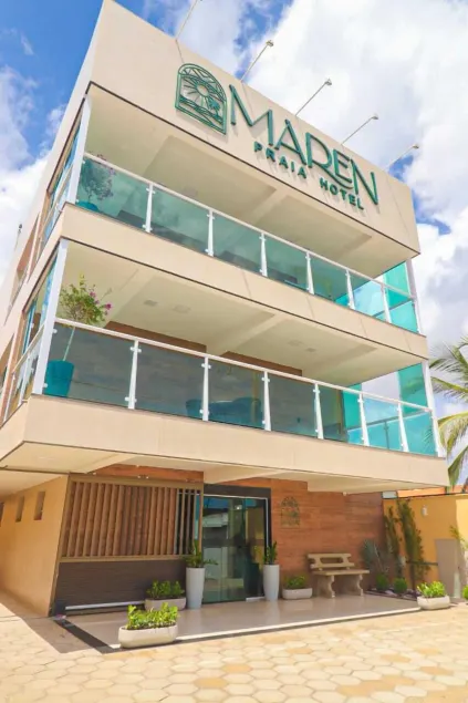 Maren Praia Hotel - Image 1