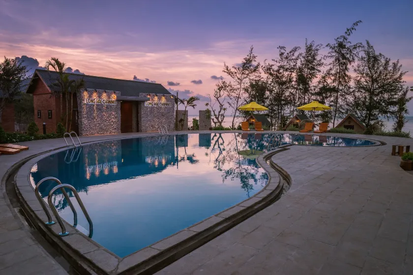 Long Hải Channel Beach Resort - Image 1