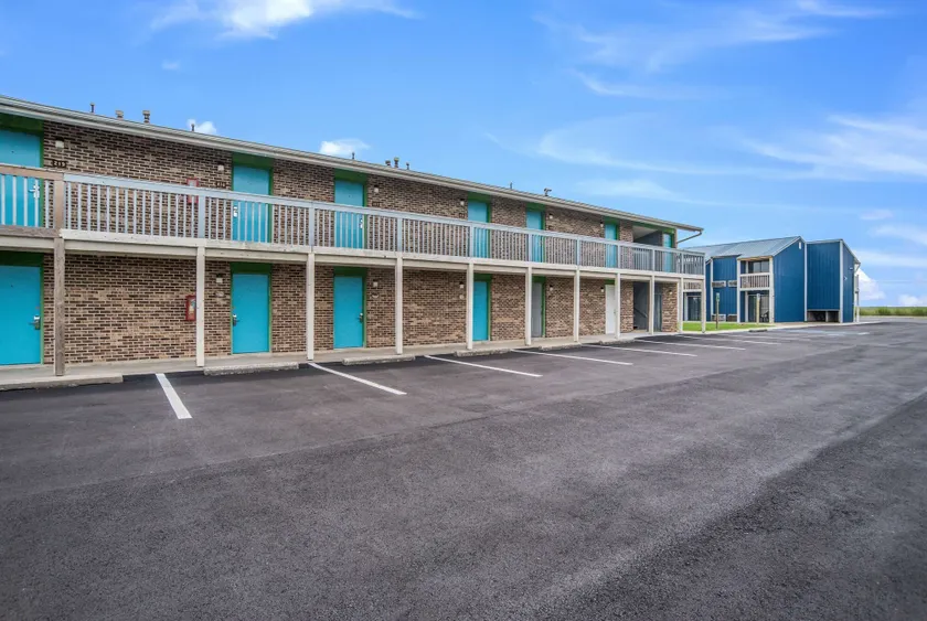 Rodeway Inn at Somers Cove Marina - Image 1