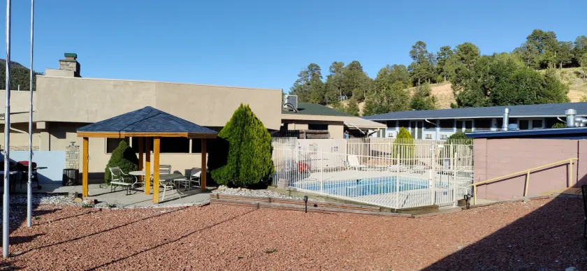 Travelodge by Wyndham Ruidoso - Image 1