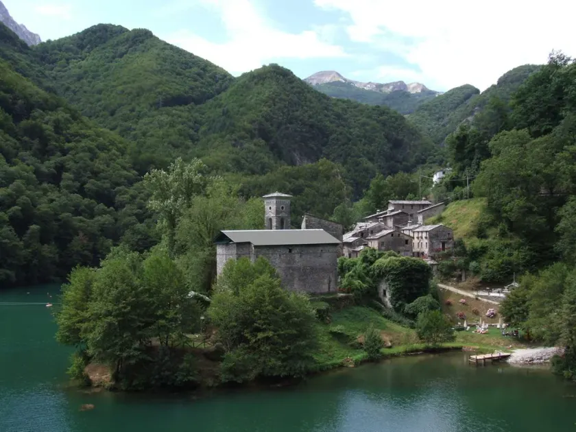 Borgo Isola Santa - Image 1