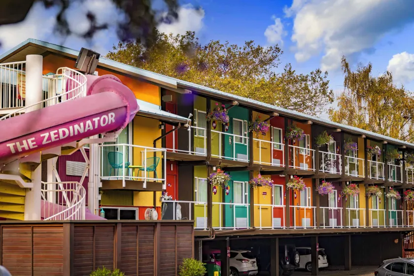 Hotel Zed Victoria - Image 1