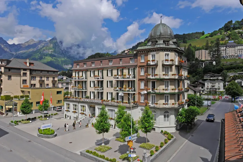 Hotel Schweizerhof - Image 1