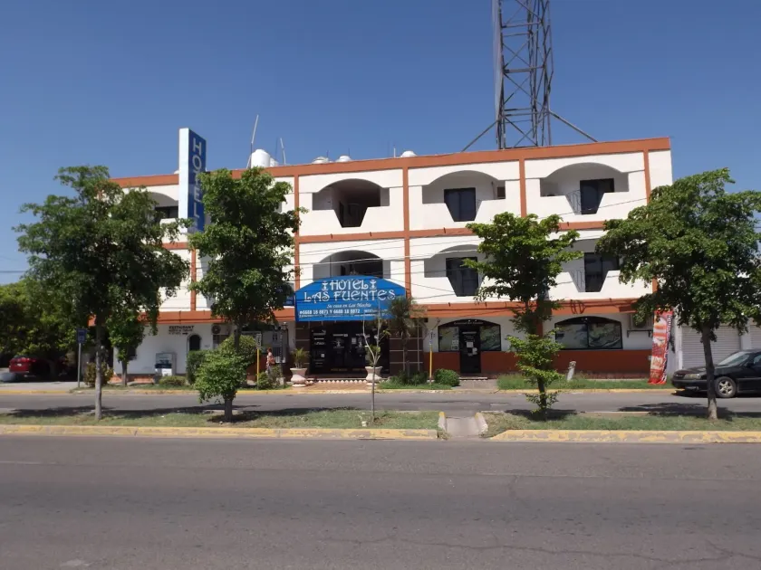 Hotel Las Fuentes - Image 1