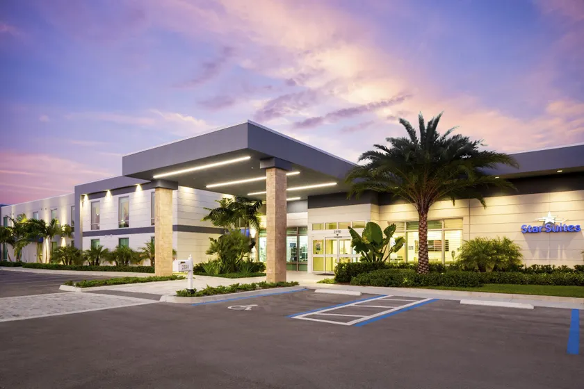 Star Suites - A Vero Beach Hotel - Image 1