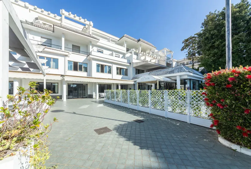 Hotel Sakura, Sure Hotel Collection by Best Western - Image 1