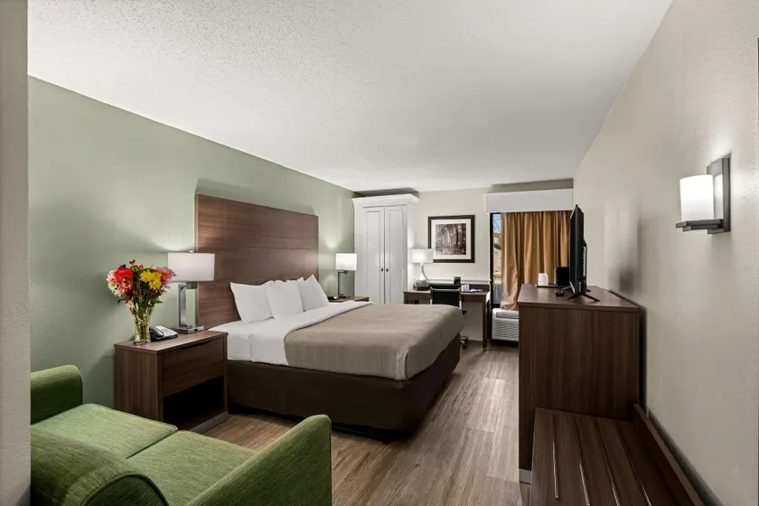 Quality Inn & Suites North Little Rock - Image 1