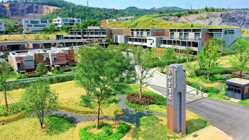 Blossom Garden Resort - Image 1