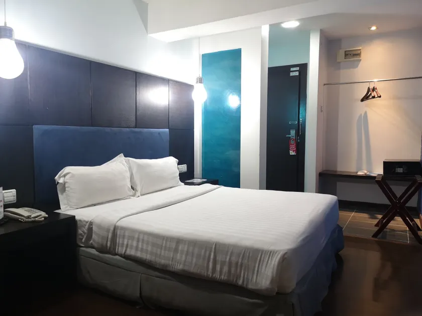 2 Inn 1 Boutique Hotel & Spa - Image 1