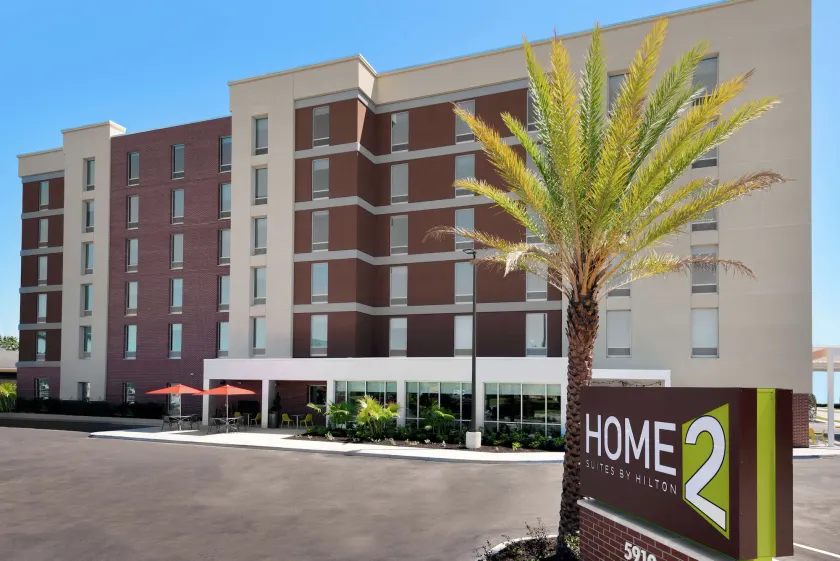 Home2 Suites by Hilton Orlando Near Universal - Image 1