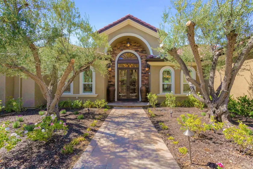 Gaia Inn & Spa- Adult Only- Temecula Wine Country - Image 1
