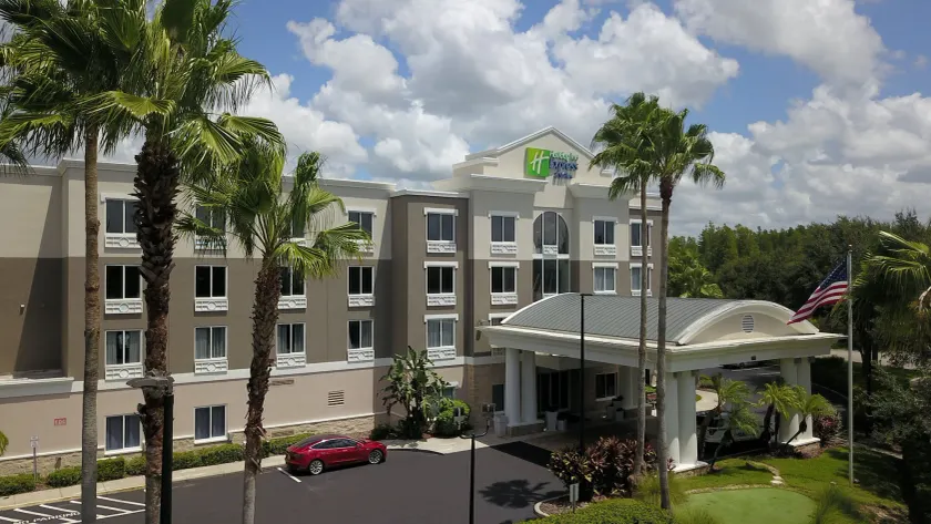 Holiday Inn Express and Suites Tampa I-75 at Bruce B. Downs by IHG - Image 1