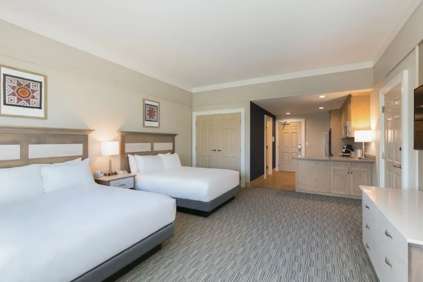 Carlisle Inn Sarasota - Image 1