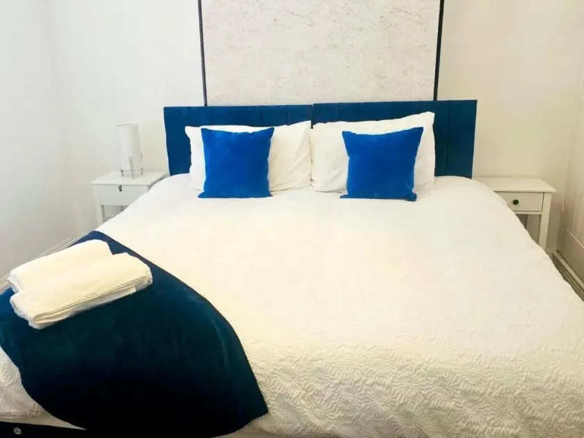 Cozy Haven near Glenfield & LRI Hospitals - Image 1