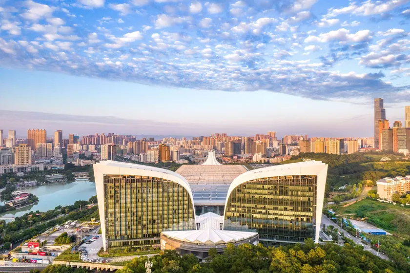 Howard Johnson by Wyndham Caexpo Plaza Nanning - Image 1