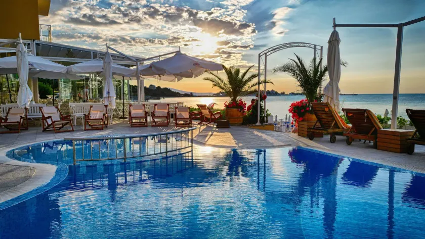 Aphrodite Beach Hotel - Image 1