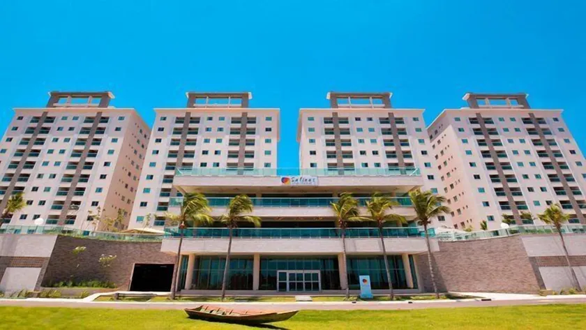 Salinas Park Resort - Image 1