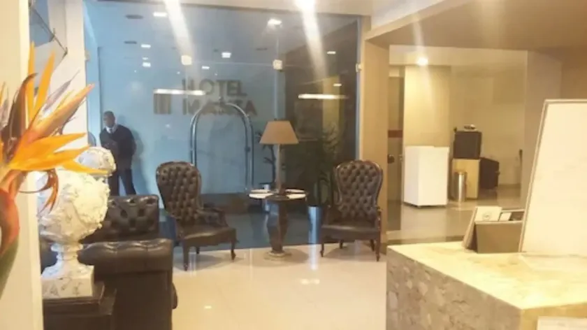 Hotel Manta - Image 1