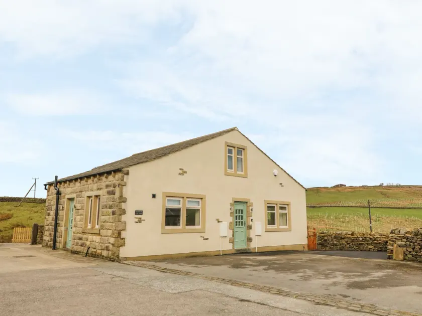 Meadow Cottage - Image 1