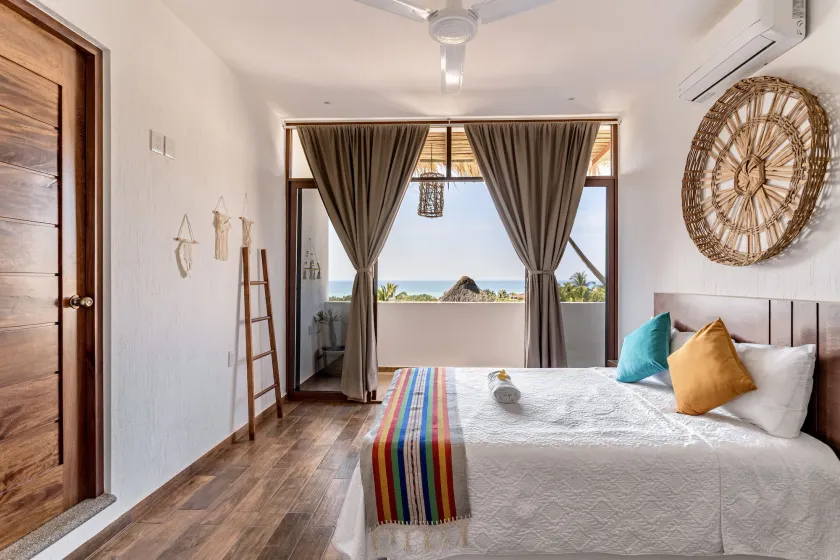 Punta Kai Hotel & Hostal - Image 1
