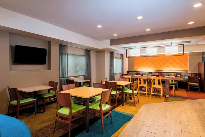 Fairfield Inn and Suites St Petersburg Clearwater - Lobby