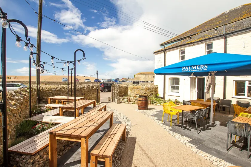 The West Bay Hotel - Image 1